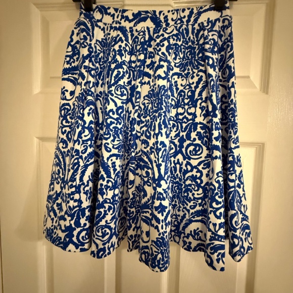 Adrienne Vittadini Skirt - Picture 2 of 6